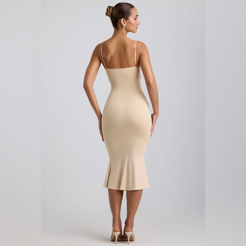 Oh Polly Julane Slinky Jersey Ruched Cut-Out Midaxi Dress in Buttercream Size 4 - Picture 5 of 15